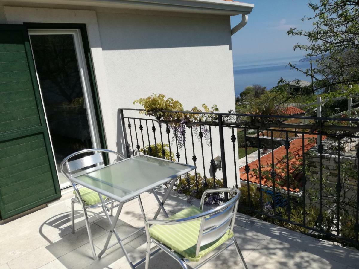 Apartments Villa Ina Brseč Buitenkant foto