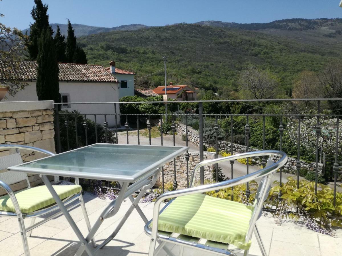 Apartments Villa Ina Brseč Buitenkant foto